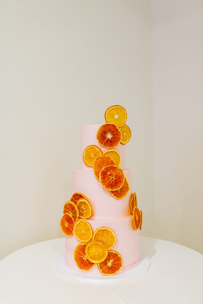 citrus-wedding-cake-meredith-amadee-photography