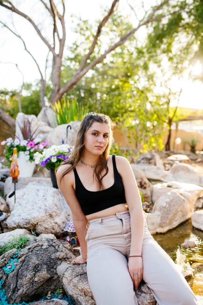 at-home-tucson-senior-portraits-meredith-amadee-photography