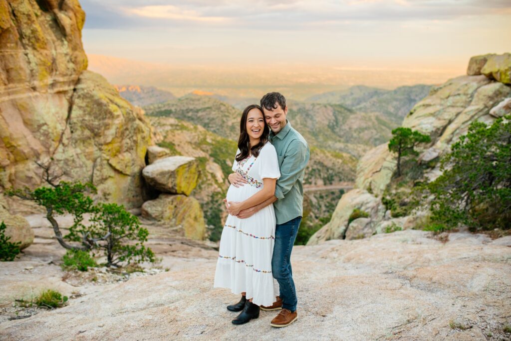 mount-lemmon-maternity-photos-meredith-amadee-photography