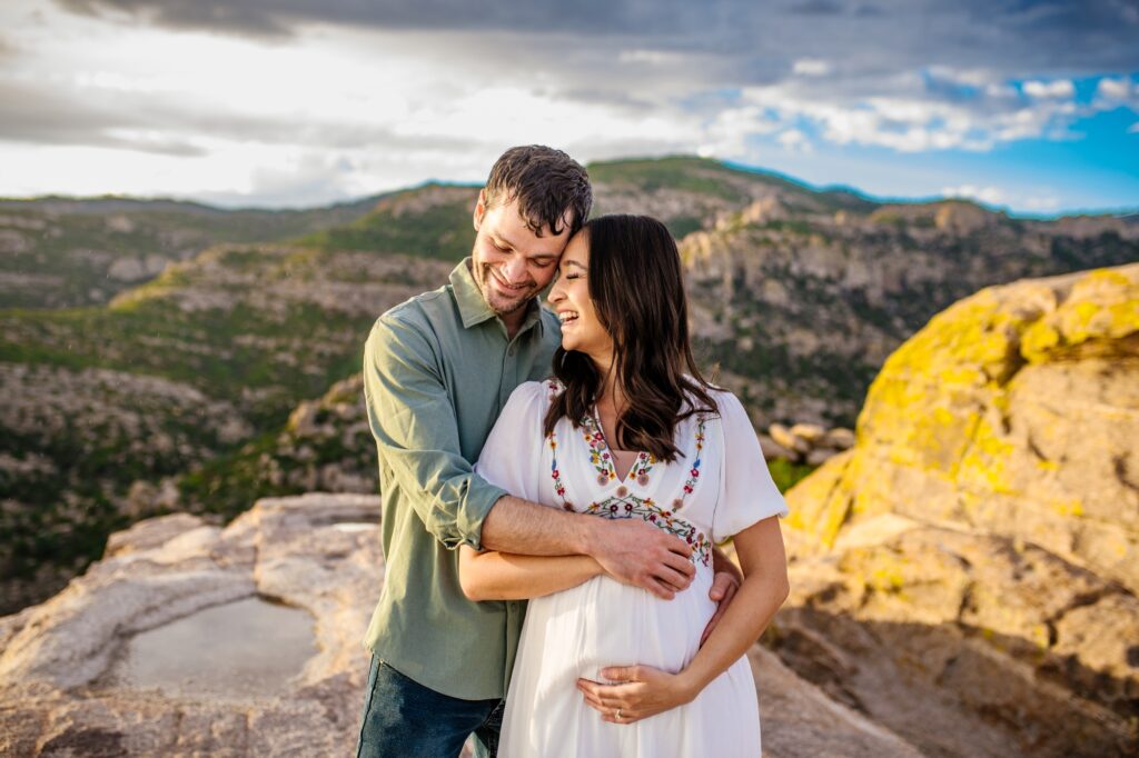 mount-lemmon-maternity-photos-meredith-amadee-photography