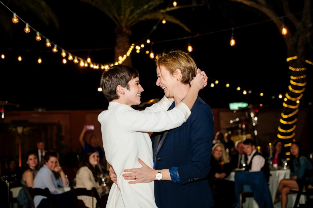 first-dance-meredith-amadee-photography