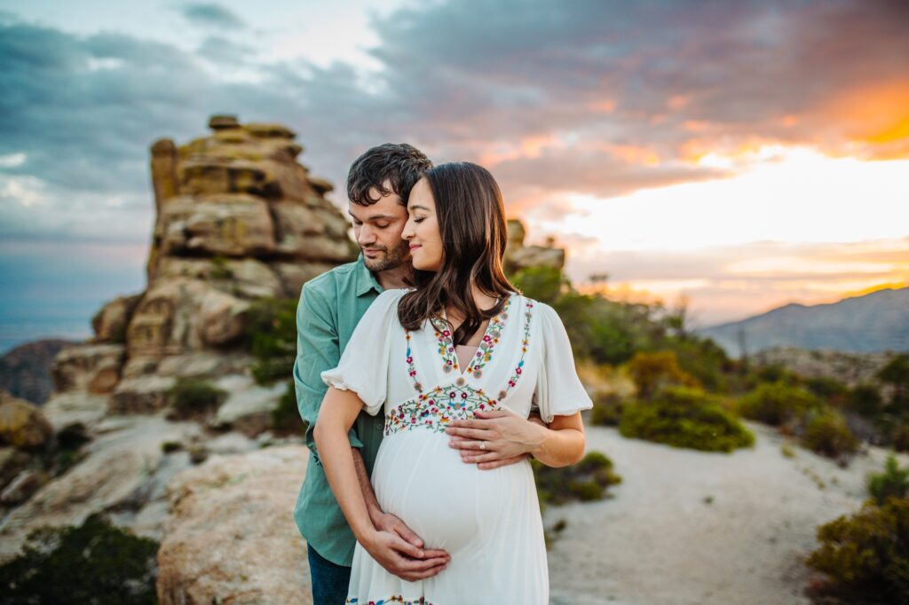 mount-lemmon-maternity-photos-meredith-amadee-photography