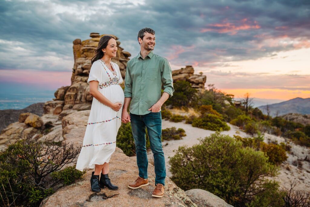 mount-lemmon-maternity-photos-meredith-amadee-photography