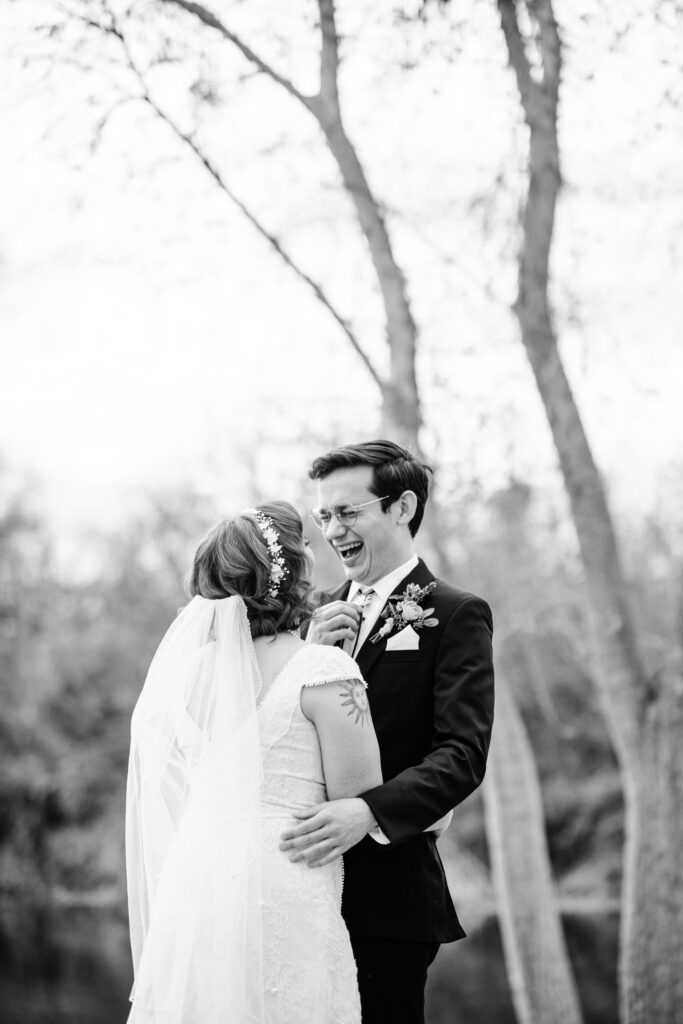 wedding-first-look-meredith-amadee-photography