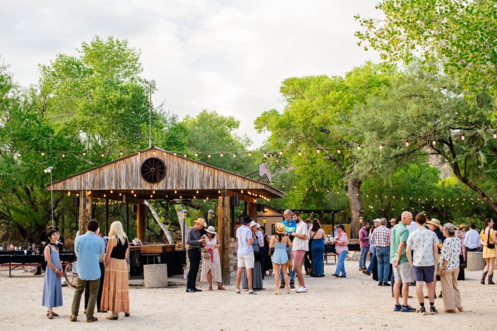 rehearsal-dinner-tanque-verde-ranch-meredith-amadee-photography