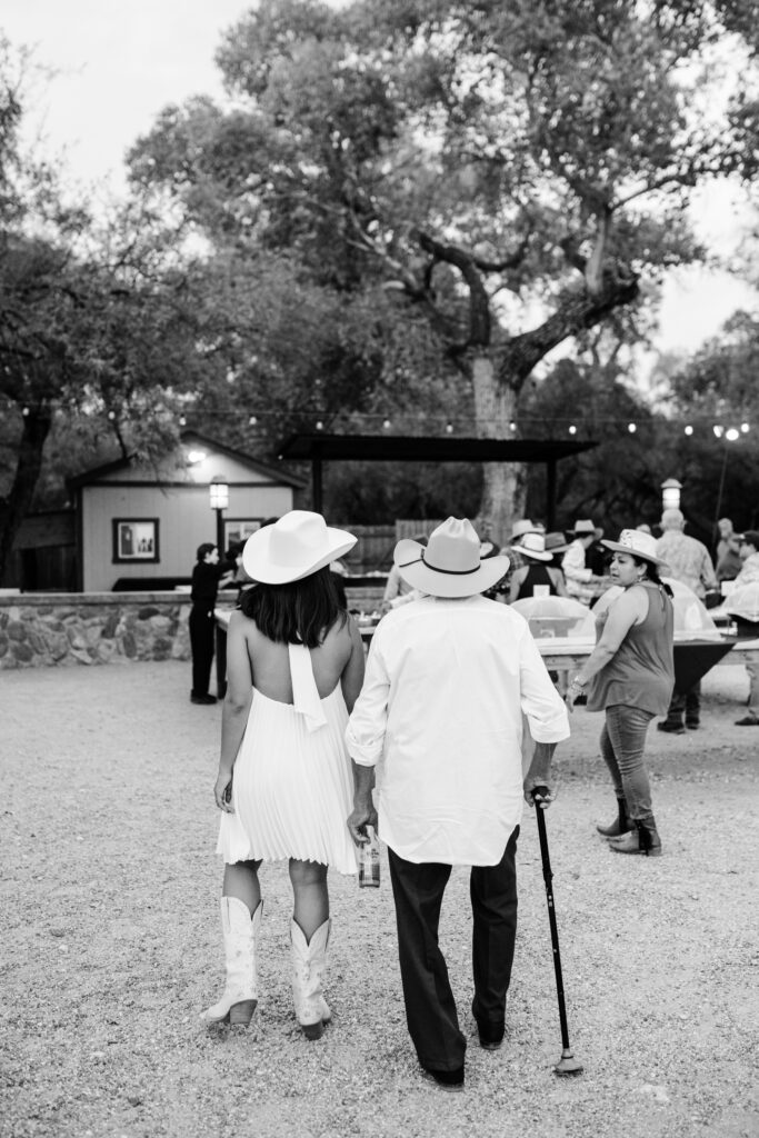 rehearsal-dinner-tanque-verde-ranch-meredith-amadee-photography