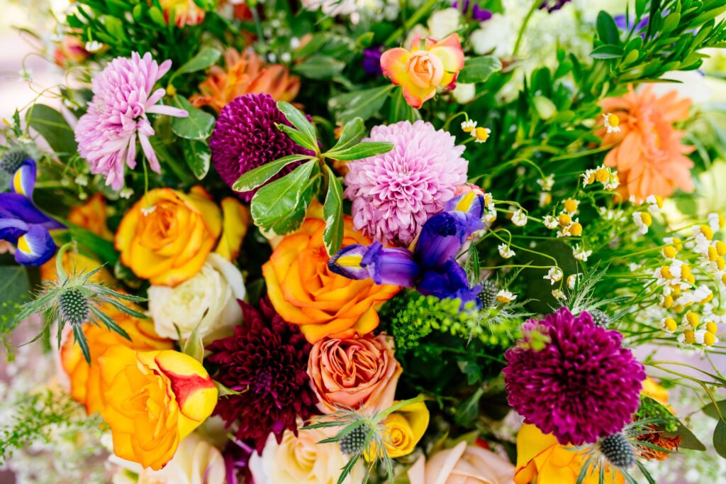 colorful-wedding-flowers-meredith-amadee-photography