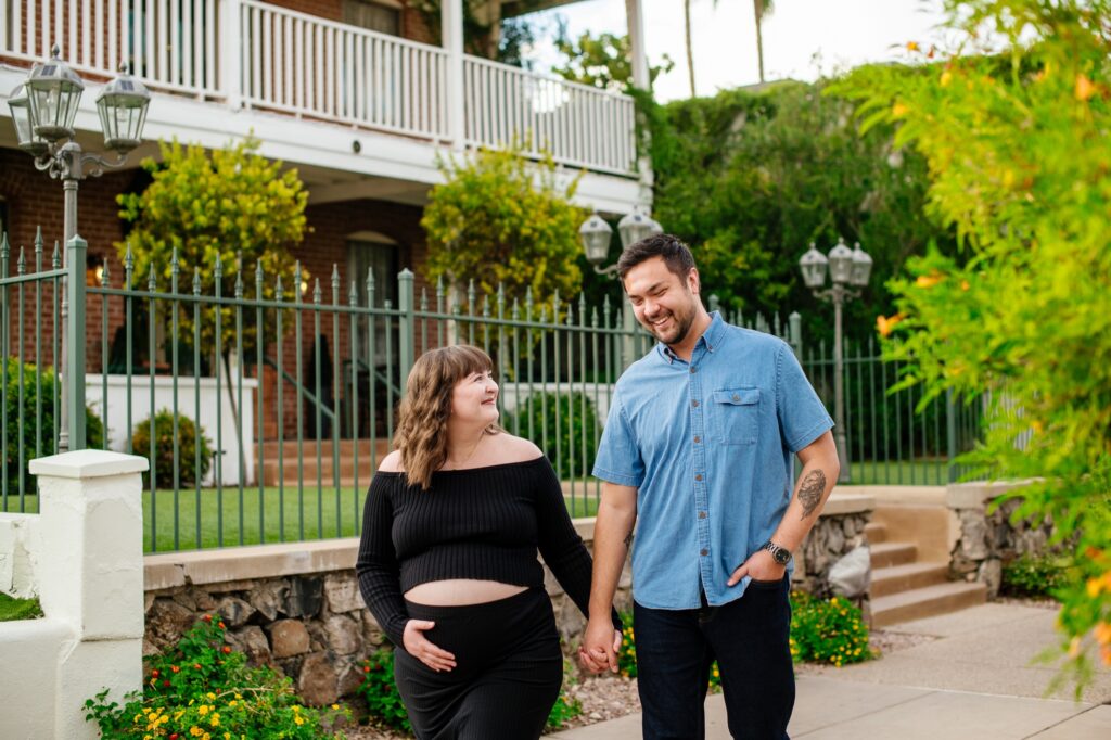 downtown-tucson-maternity-photos-meredith-amadee-photography