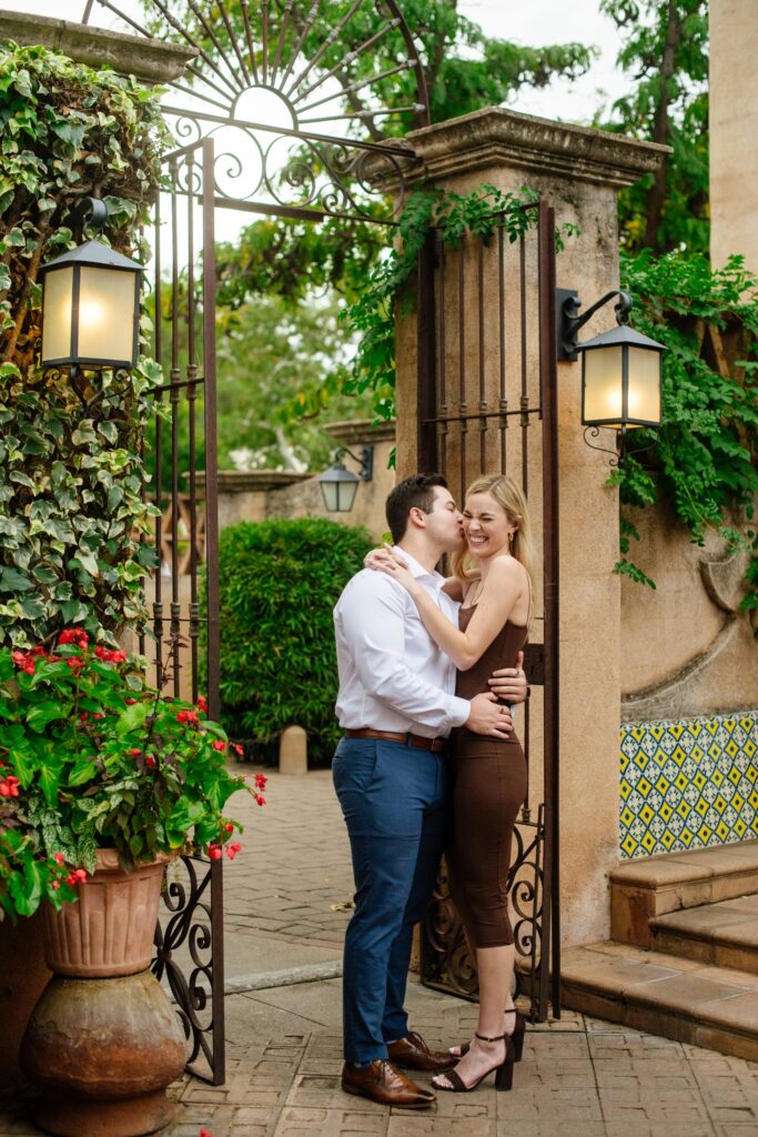 tlaquepaque-engagement-photos-meredith-amadee-photography