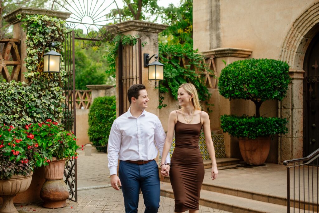 tlaquepaque-engagement-photos-meredith-amadee-photography