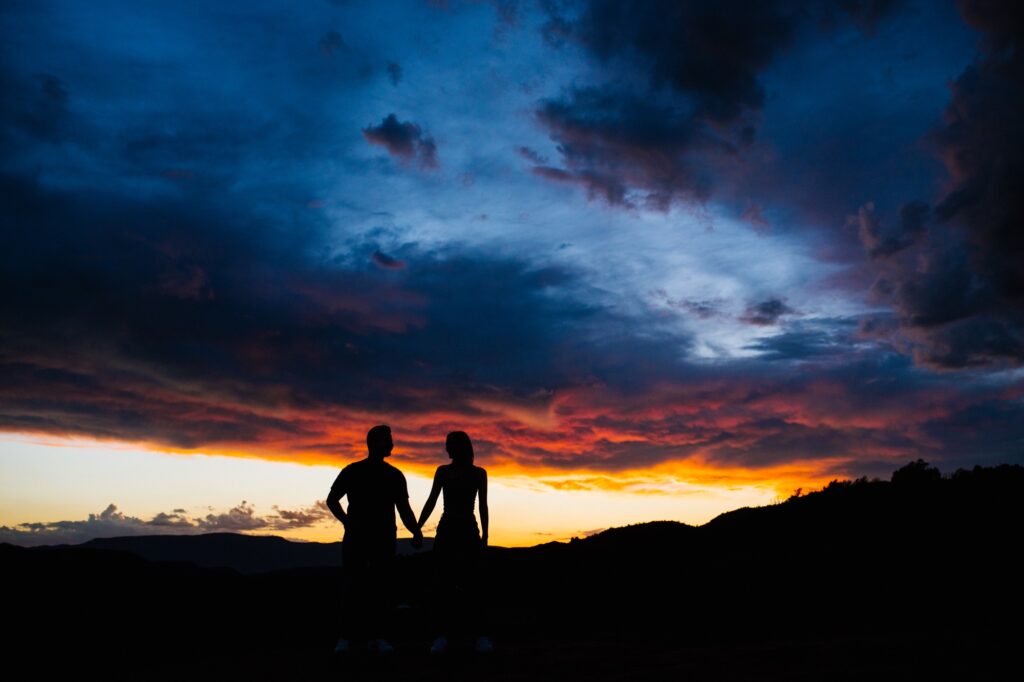 sunset-silhouette-photo-meredith-amadee-photography