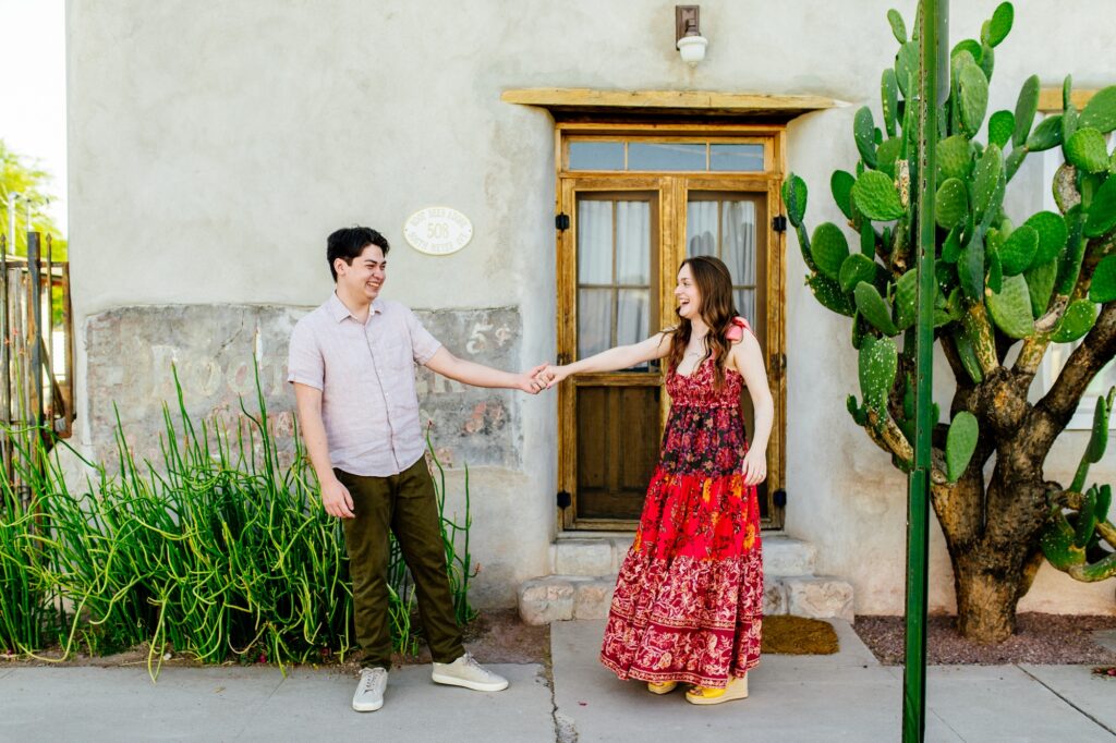 barrio-viejo-engagement-session-meredith-amadee-photography