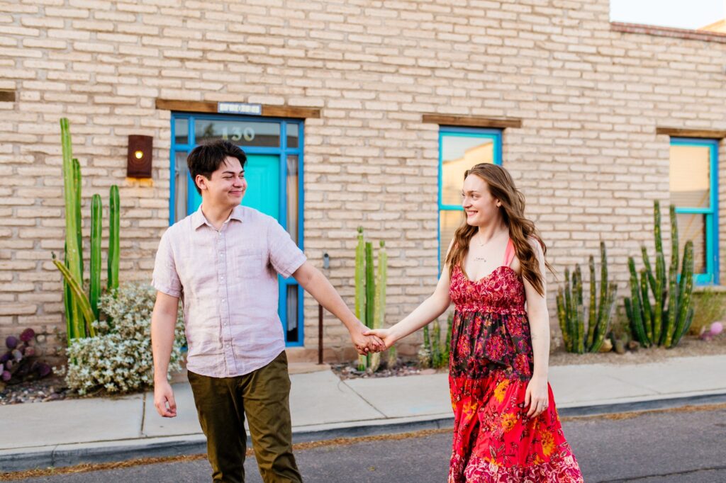 barrio-viejo-engagement-session-meredith-amadee-photography